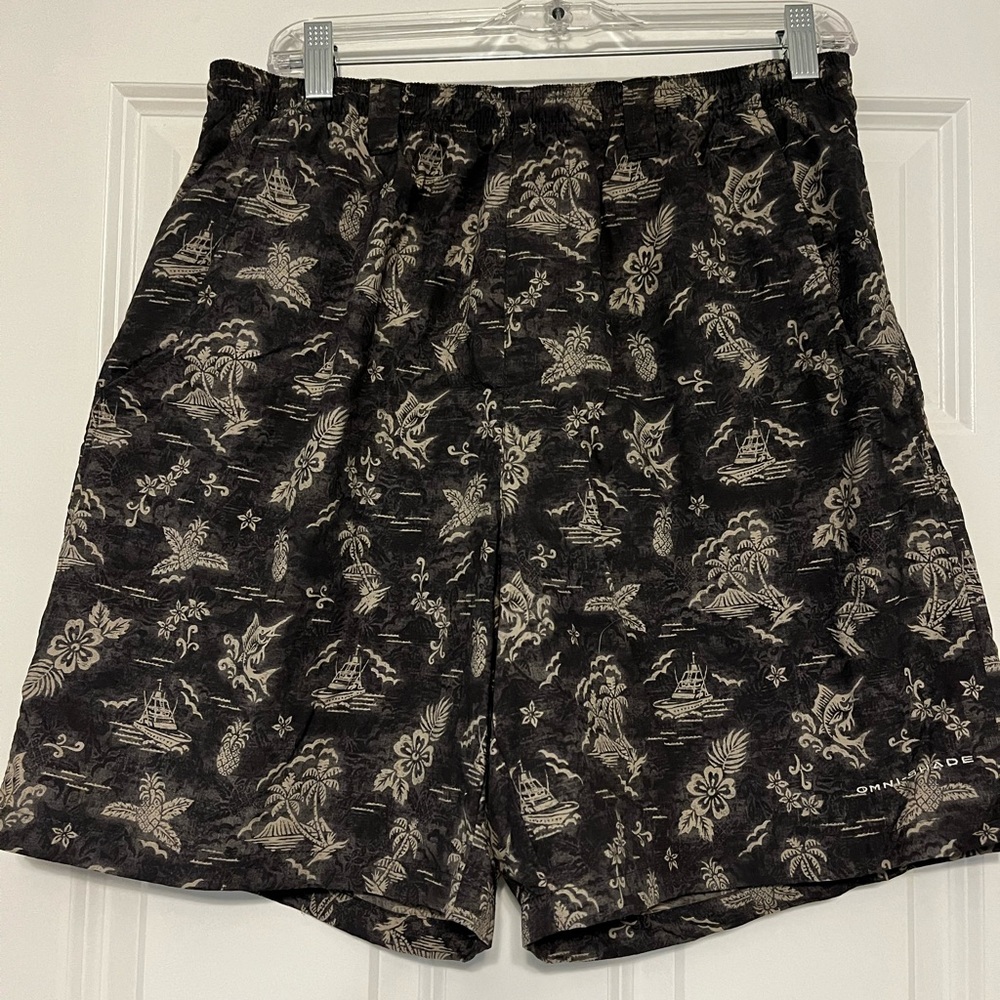 Columbia swim trunks, size M